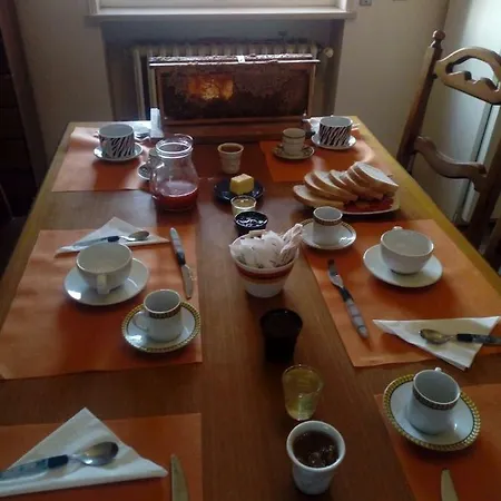 De Carol Oda ve Kahvaltı 3*